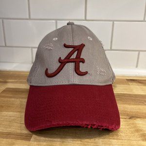 Top of the World University Alabama One Fit Distressed Hat Cap Gray Crimson Logo